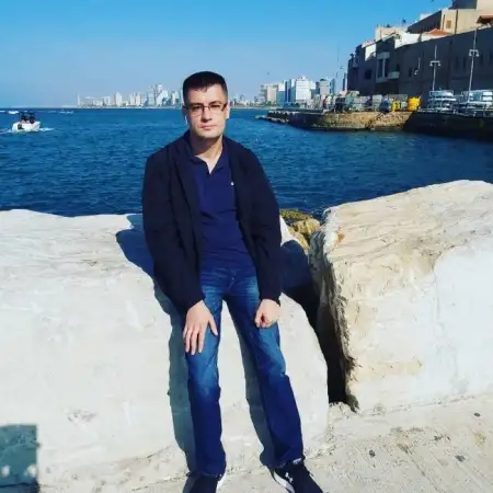 Oleg, 40Petah Tikva, Israel