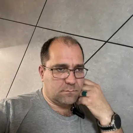 Slava, 52Nazrat Illit, Israel