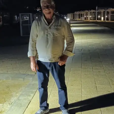 Sasha, 70Ashdod, Israel