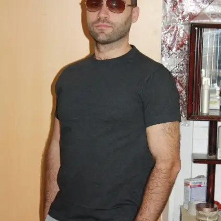 Leonid, 41Ramat Gan, Israel 