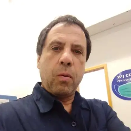 Aleksandr, 57Ashdod, Israel 