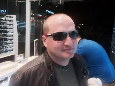 slava, 41Tel Aviv, Israel 