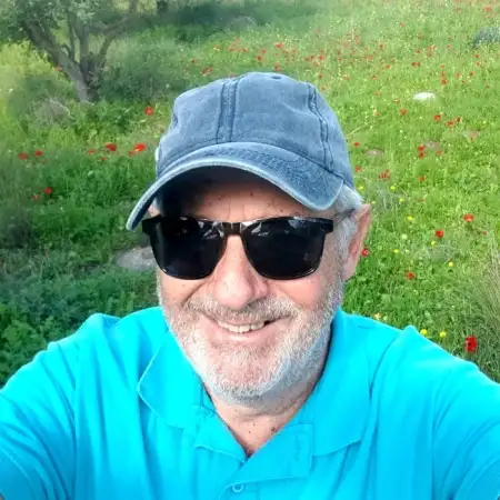 גיורא, 80Rehovot, Israel 