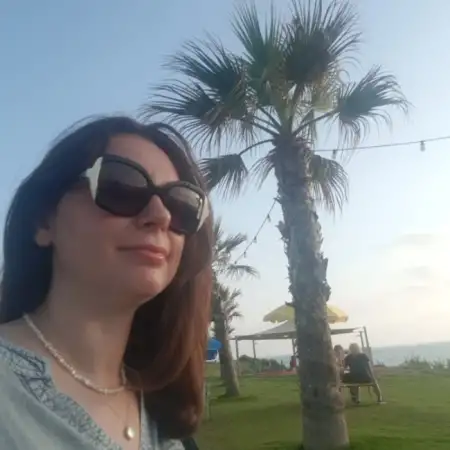 Yulechka, 41Netivot, Israel