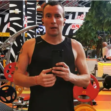 Oleg, 45Moscow, Russia 