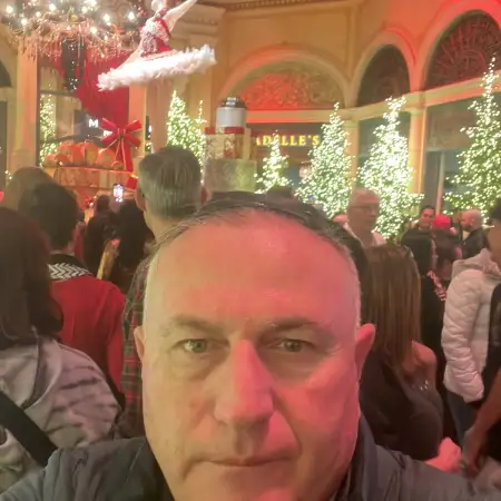 Yakov, 59Los Angeles, USA 