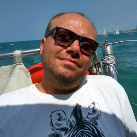 Denis, 48Tel Aviv, Israel