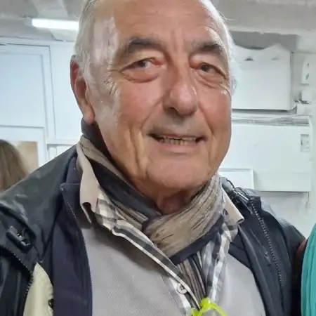 roger, 75Tel Aviv, Israel 