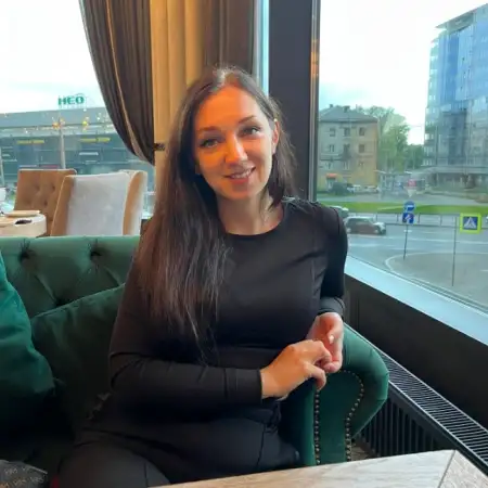 Elena, 41Saint Petersburg, Russia 