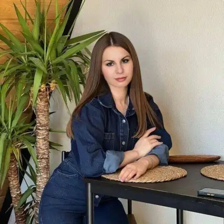 Elizaveta, 37Saint Petersburg, Russia 