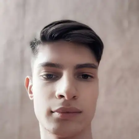Daniil, 25Engels, Russia