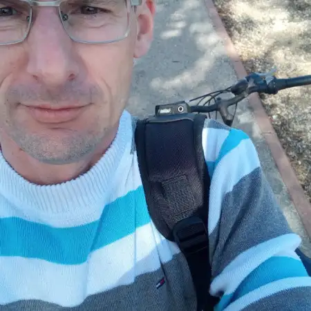 Aleksi, 43Petah Tikva, Israel