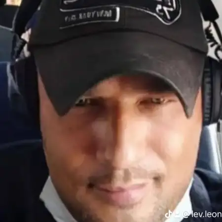 vitaly, 48USA