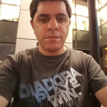 לירון, 46Petah Tikva, Israel