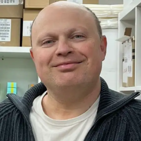 Anatoliy, 50Ariel, Israel 