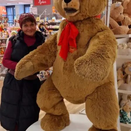 Lena, 46Munich, Germany 