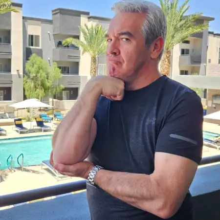 Glenn, 57Phoenix, USA 