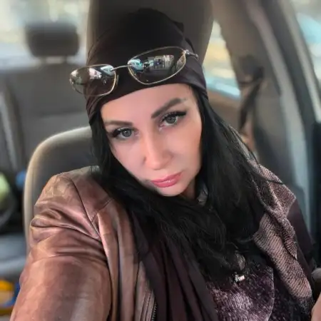 Yuli, 54Holon, Israel 