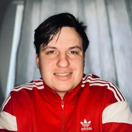 Vlad, 34Toronto, Canada