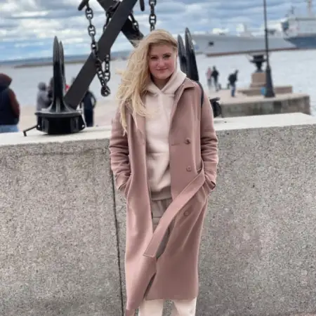 Yuliya, 32Saint Petersburg, Russia