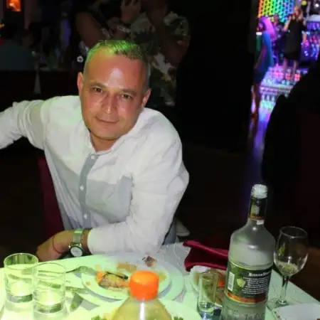 Aleksander, 41Tel Aviv, Israel