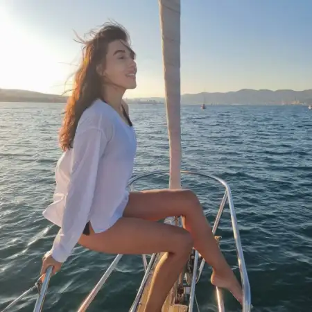 Elena, 38Moscow, Russia 