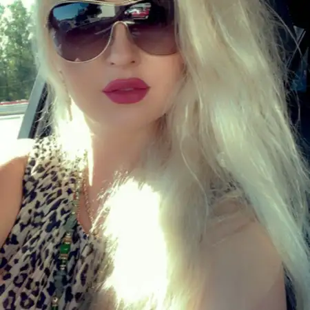 Viktoriya, 42Saint Petersburg, Russia 