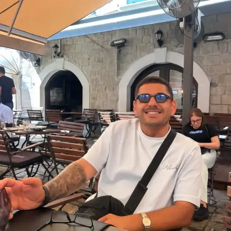 Yulian, 42Or Akiva, Israel