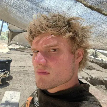 Oleg, 22Haifa, Israel