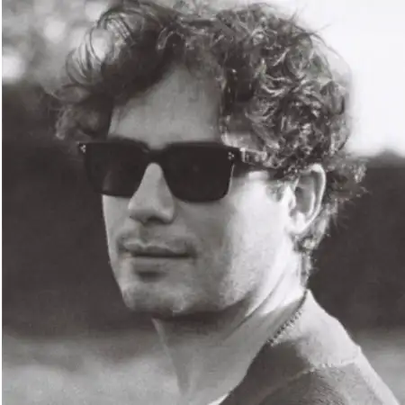 David, 35Paris, France