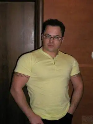 Radu, 45Bat Yam, Israel 