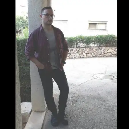 Daniel, 40Herzliya, Israel 