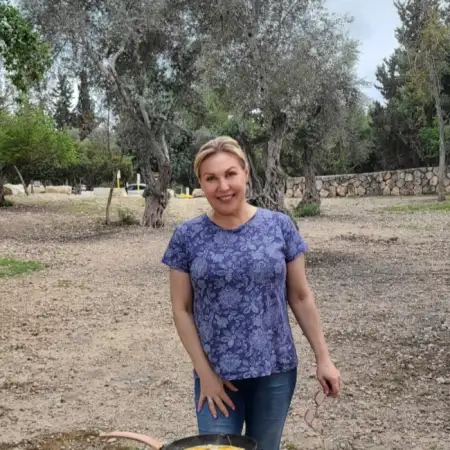 Alona, 57Tel Aviv, Israel 