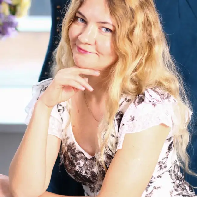 Olga, 39, Russia - MazelMe