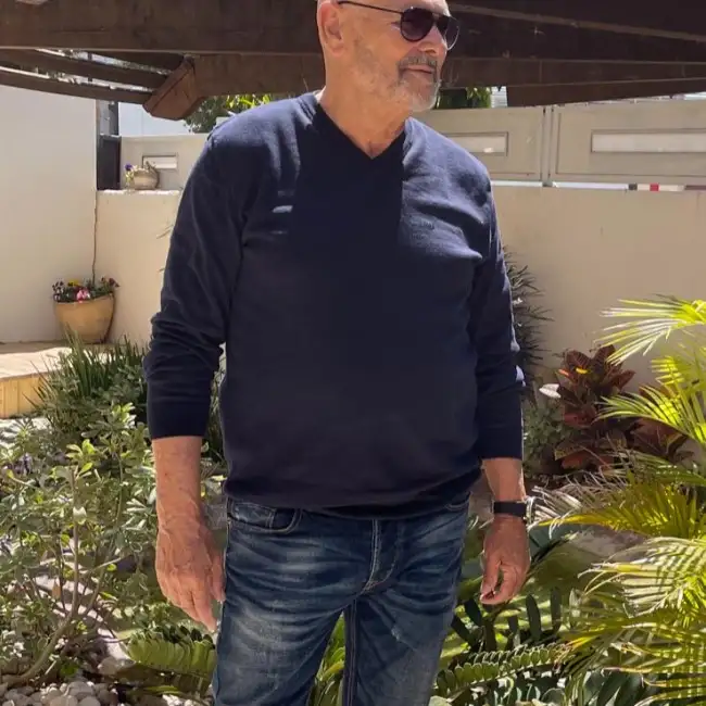 פליקס, 74, Rishon LeZion, Israel - MazelMe