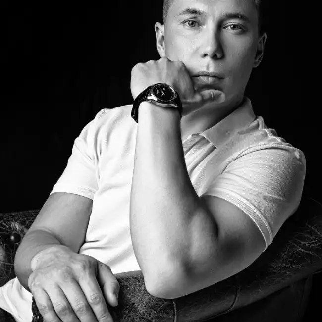 Aleksandr, 41Saint Petersburg, Russia