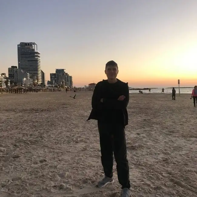 Roman, 26, Holon, Israel - MazelMe