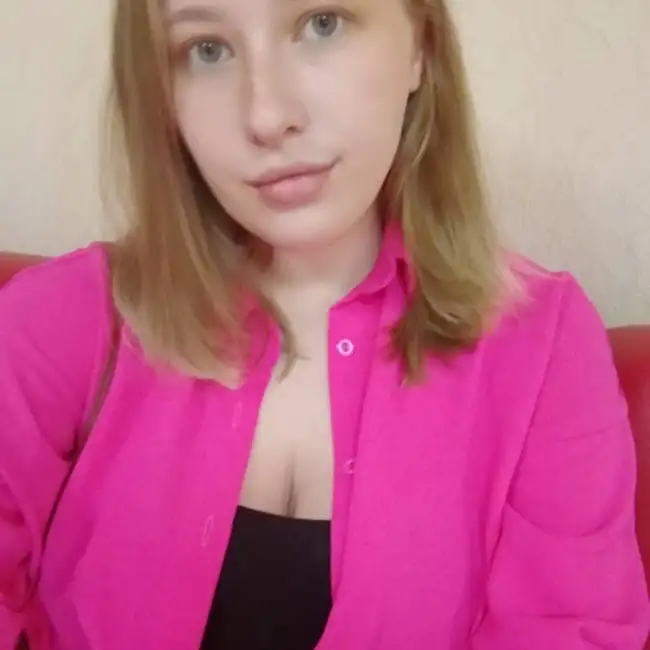 Polina, 26, Yekaterinburg, Russia - MazelMe
