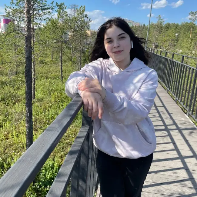 Irina, 21, Polyarnye Zori, Russia - MazelMe