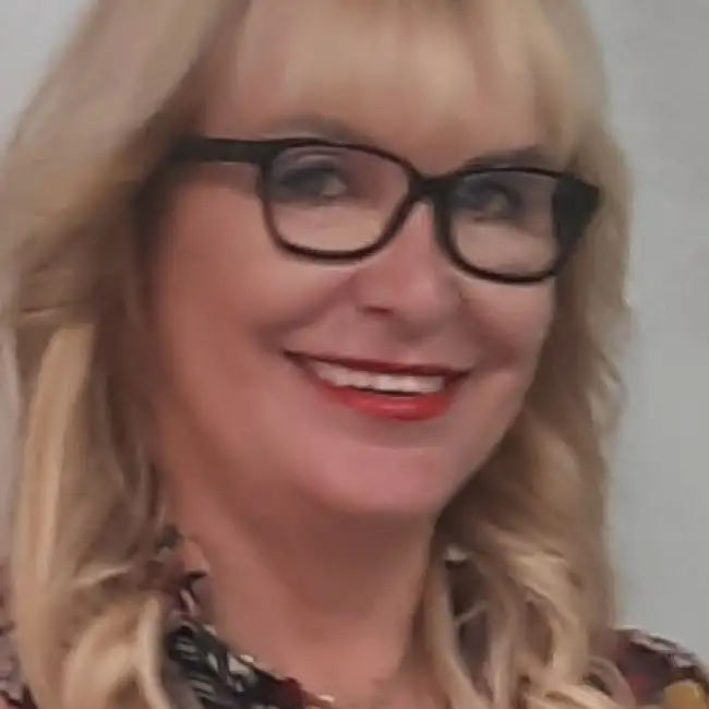 Lili, 56, Basel, Switzerland - MazelMe