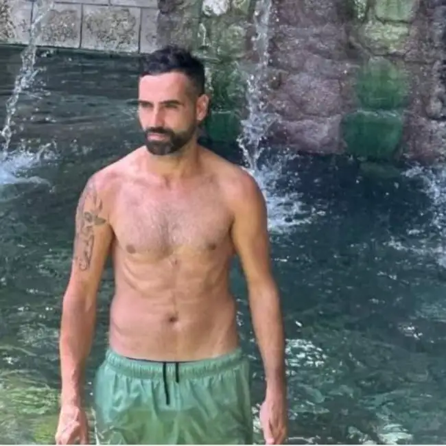 Aviv, 42, Israel - MazelMe