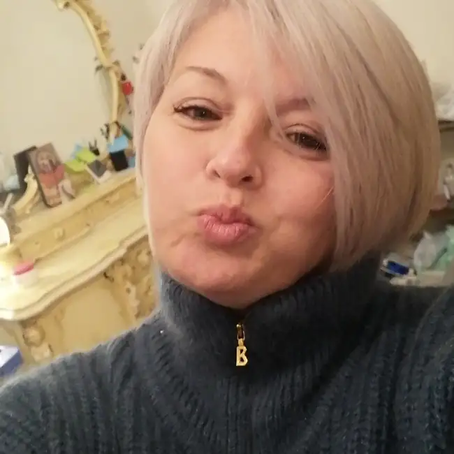 Liubov, 56, Calgary, Canada - MazelMe