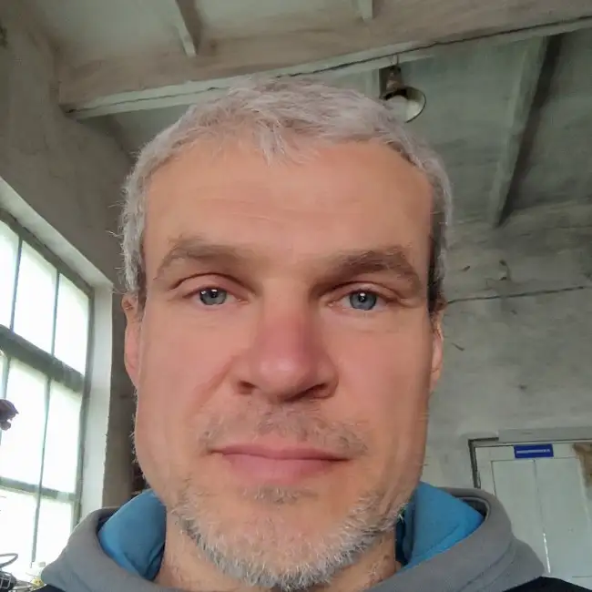 Pavel, 41